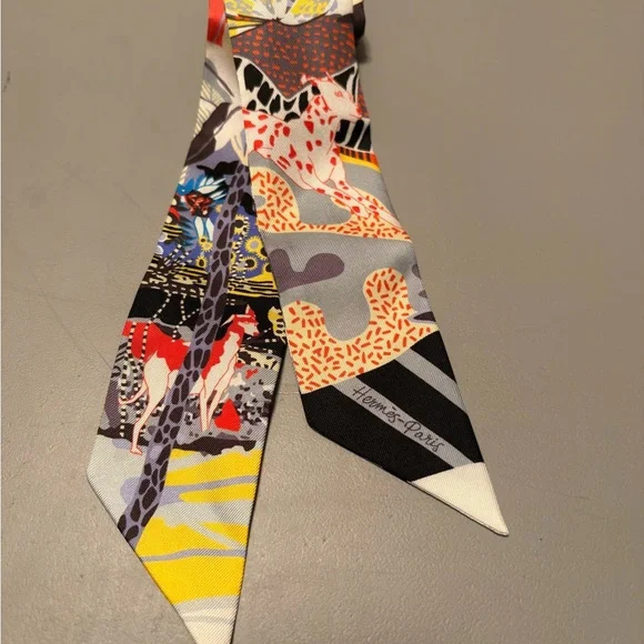 Colorful Patterned Twilly Scarf - Multicolor - Picture 8 of 11